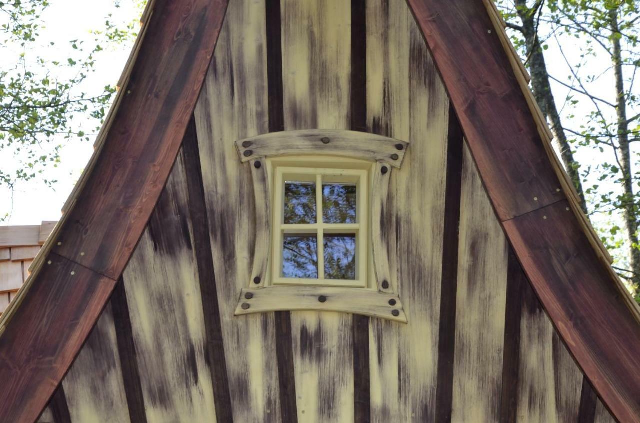 Cabanes D'Aiguebelette Saint-Alban-de-Montbel ภายนอก รูปภาพ