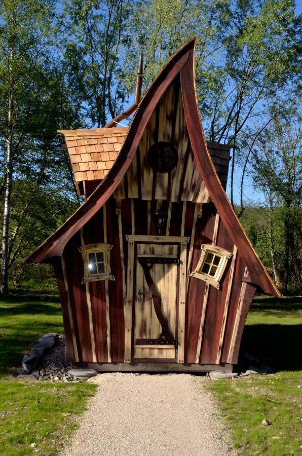 Cabanes D'Aiguebelette Saint-Alban-de-Montbel ภายนอก รูปภาพ